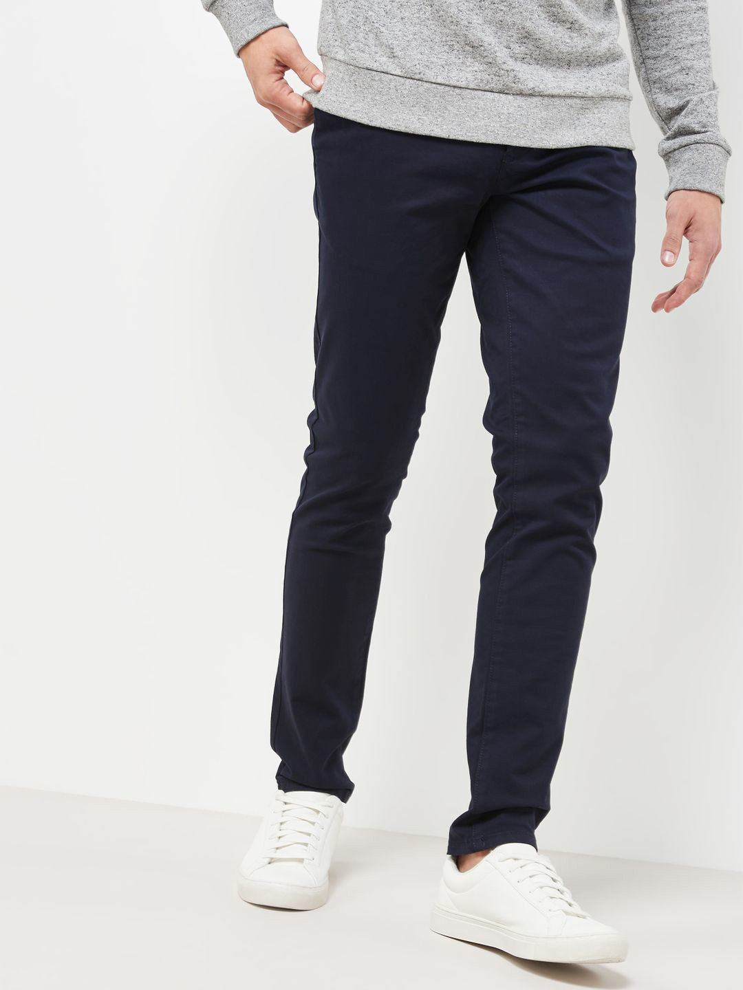 next Men Navy Blue Skinny Fit Solid Chinos