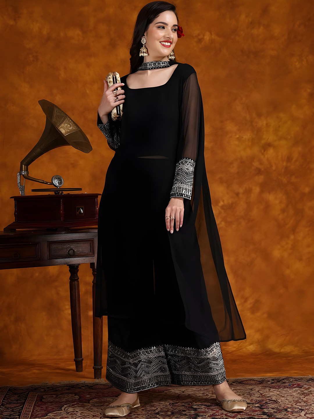 Maeswag Women Solid Kurta with Palazzos & Dupatta