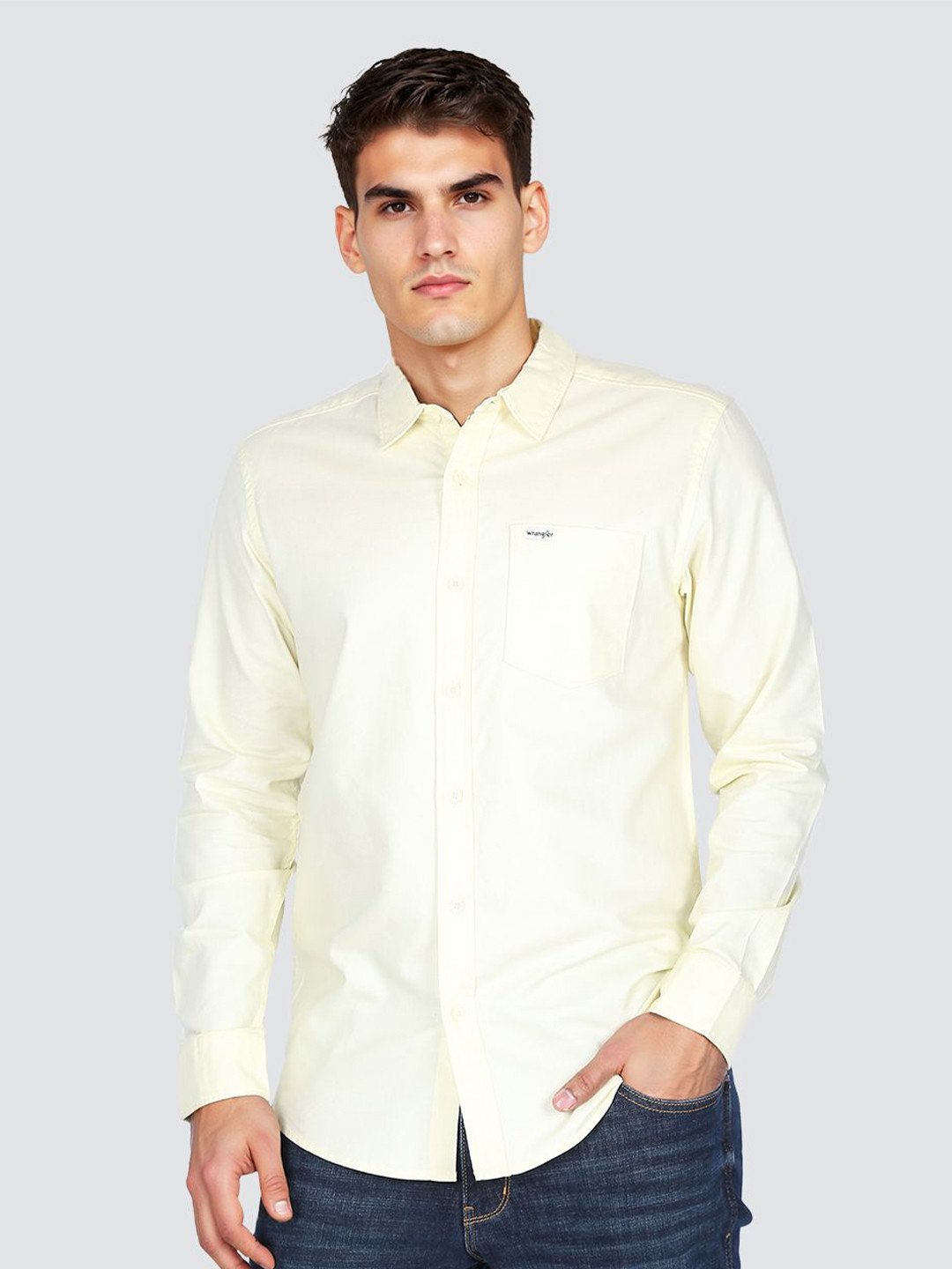 Wrangler Men Solid Spread Collar Casual Regular Fit Shirt