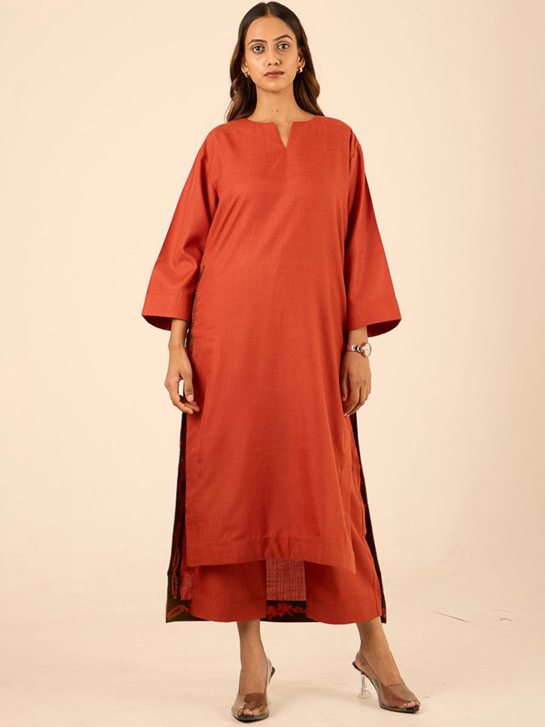 Anikrriti High Slit Mandarin Collar Straight Kurta With Palazzos