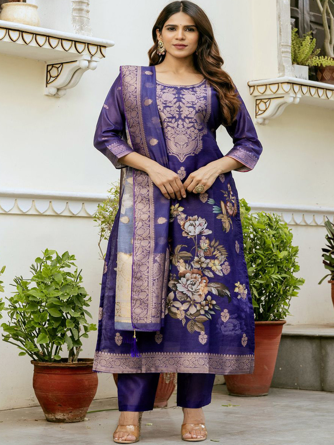 Sadika Women Floral Woven Design Kurta with Trousers & Dupatta