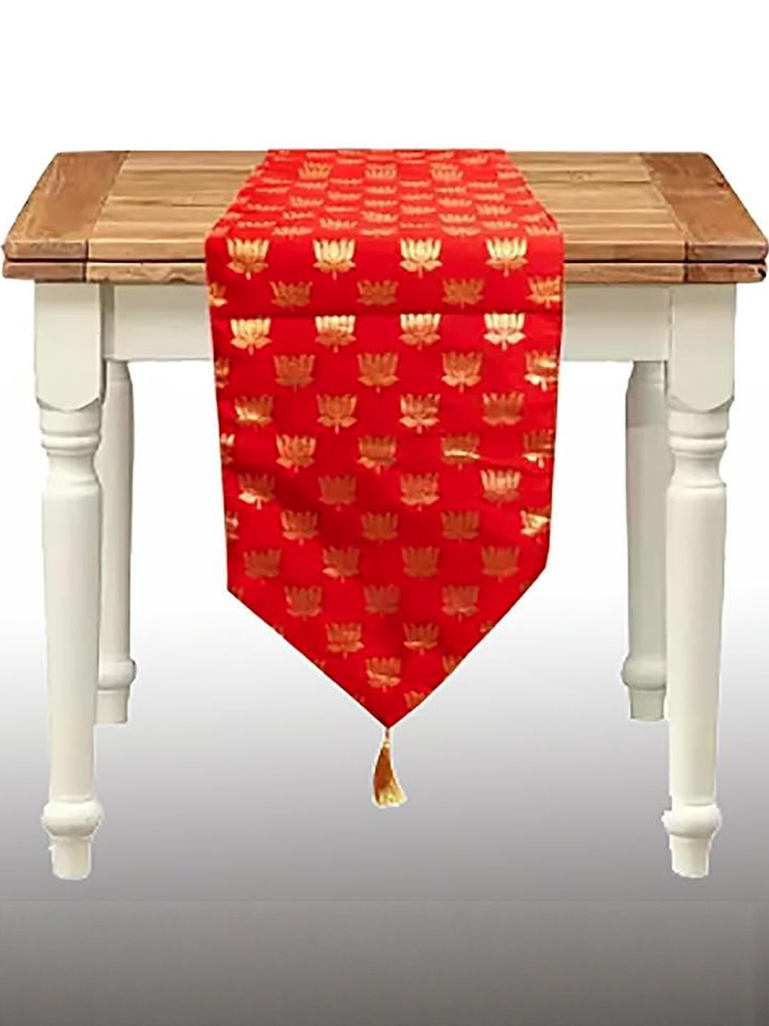 Pinkparrot Jacquard table runner