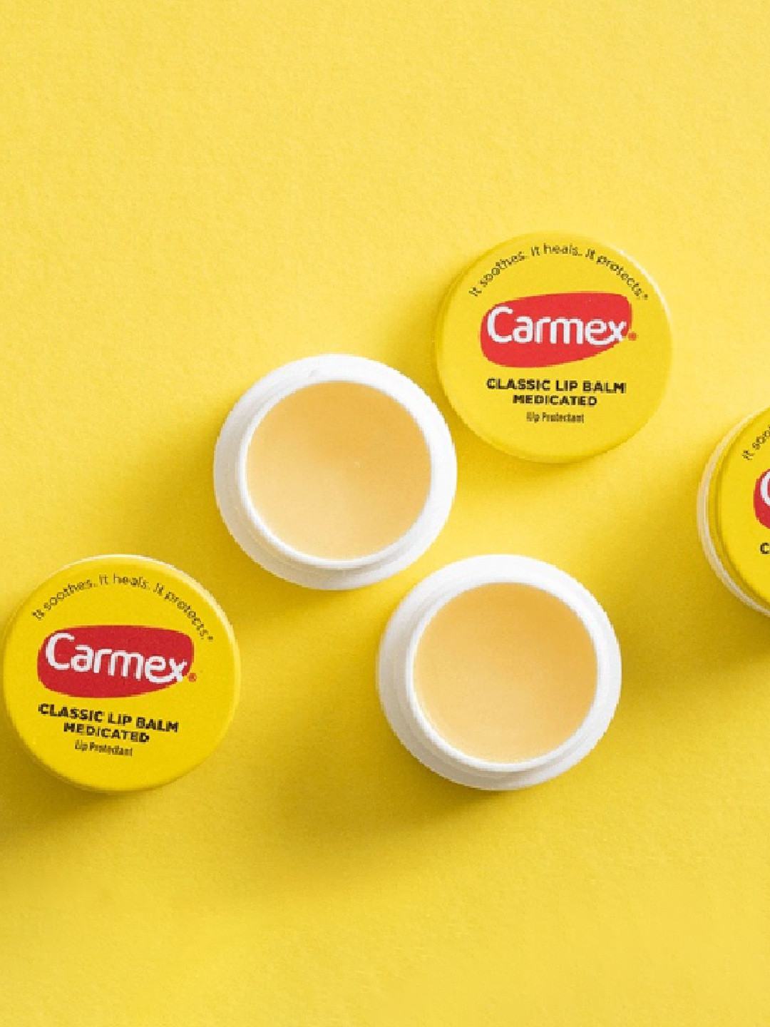 CARMEX Classic Lip Balm With SPF 15 - 7.25 g