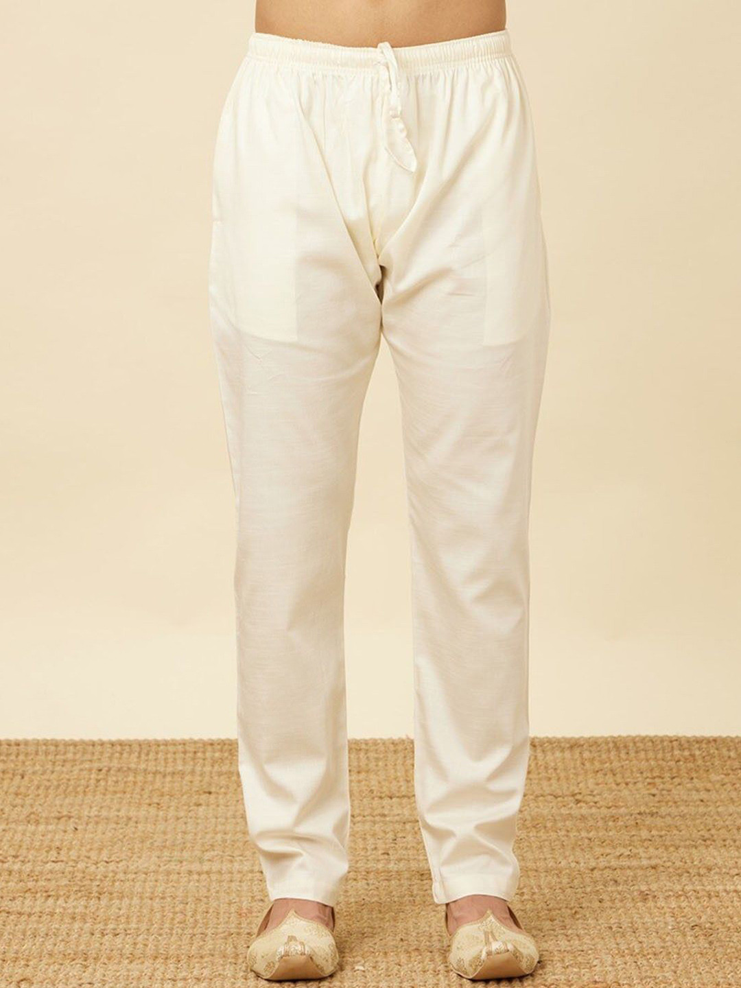 HERE&NOW Men Wrinkle Free Mid-Rise Cotton Trousers