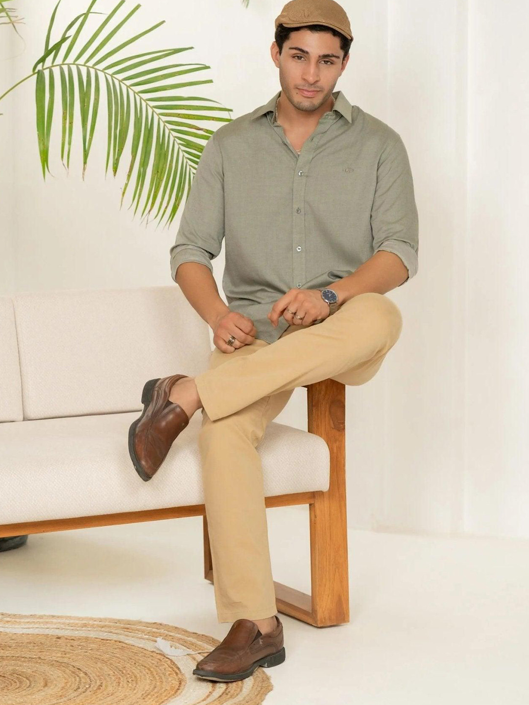 Minus One Spread Collar Tencel Shirt