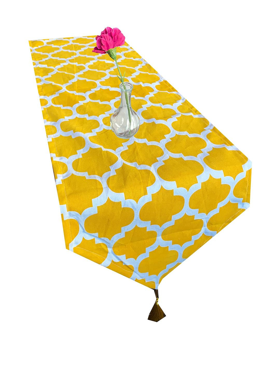 Pink Parrot Jacquard Silk Table Runner