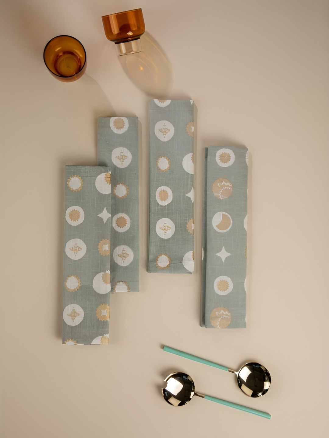 FREEDOM TREE 4-Pcs Grey Printed Pure Cotton Dinner Table Napkins