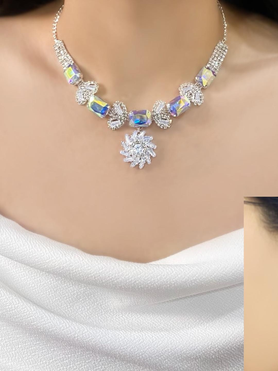 Varnii Silver plated Rainbow shine Necklace Set with Earrings