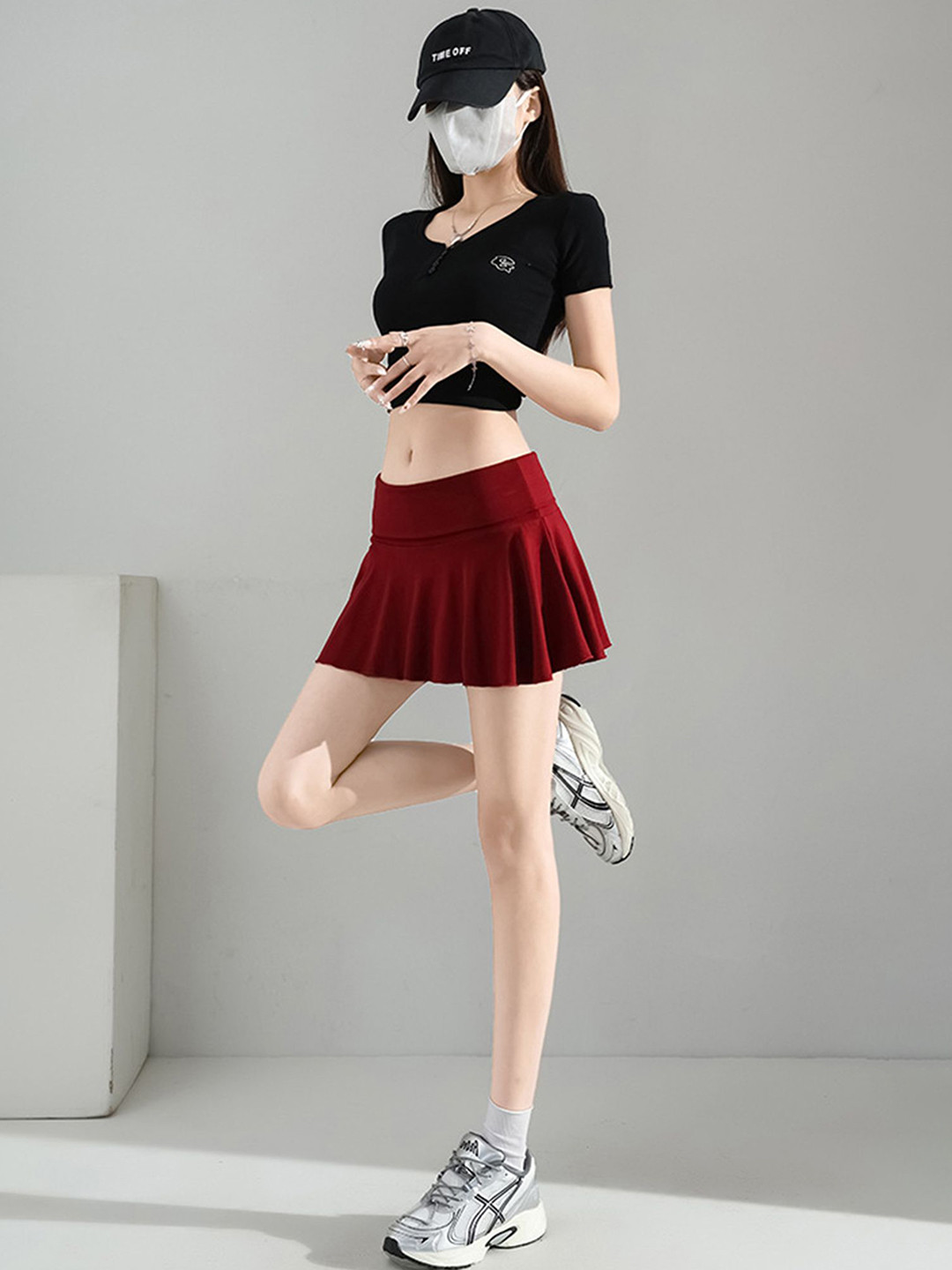 LULU & SKY Slim-Fit Low-Rise Mini Skirt