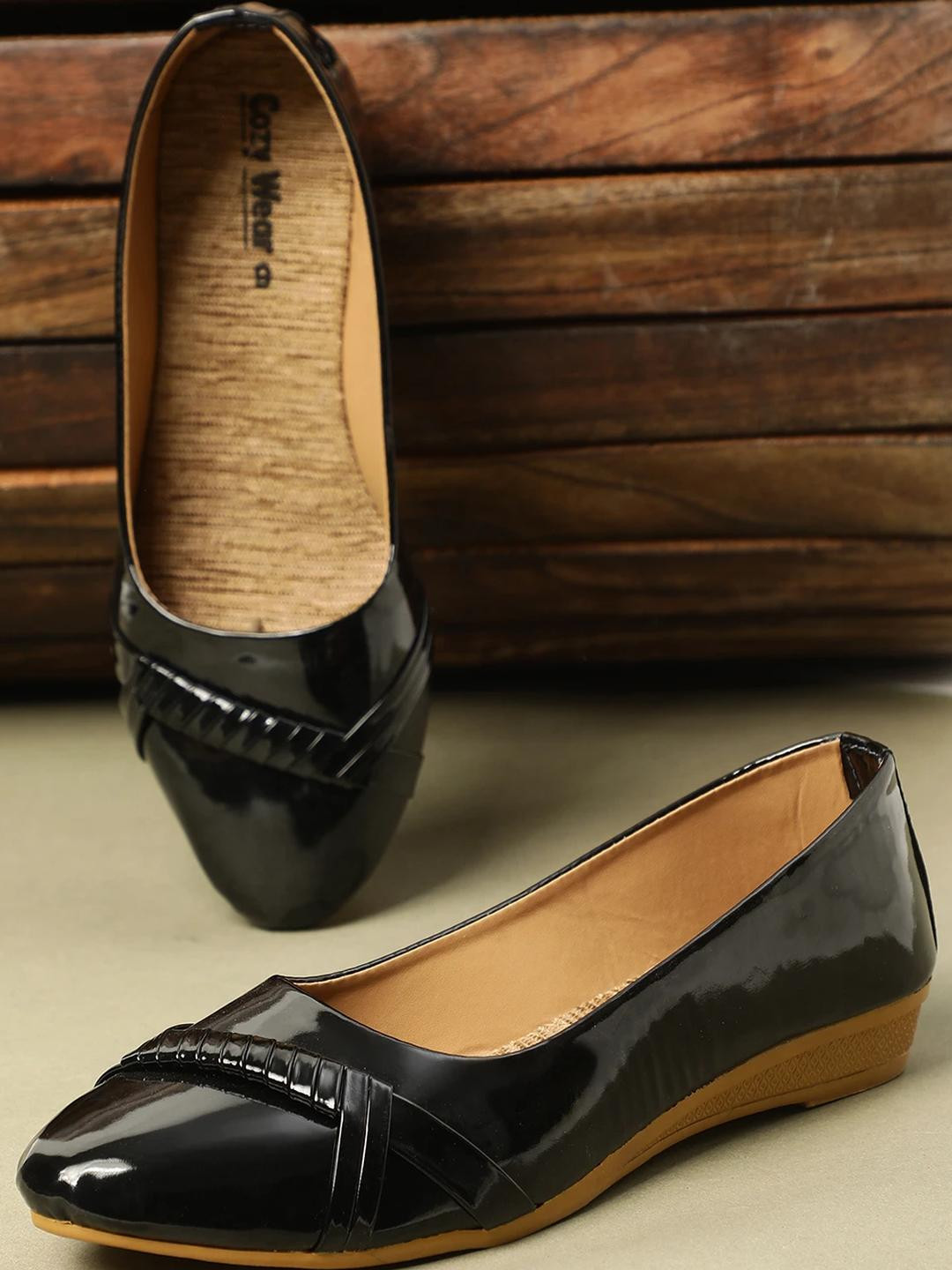 Cozy Wear Pointed Toe Glossy Ballerinas