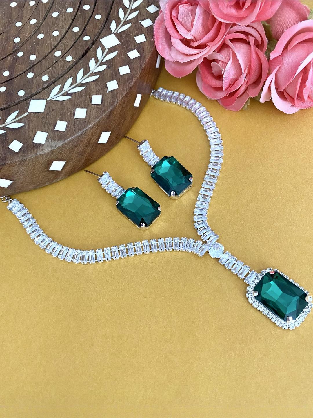 Elegant Silver Plated Delicate Green Stone Necklace With Earrings