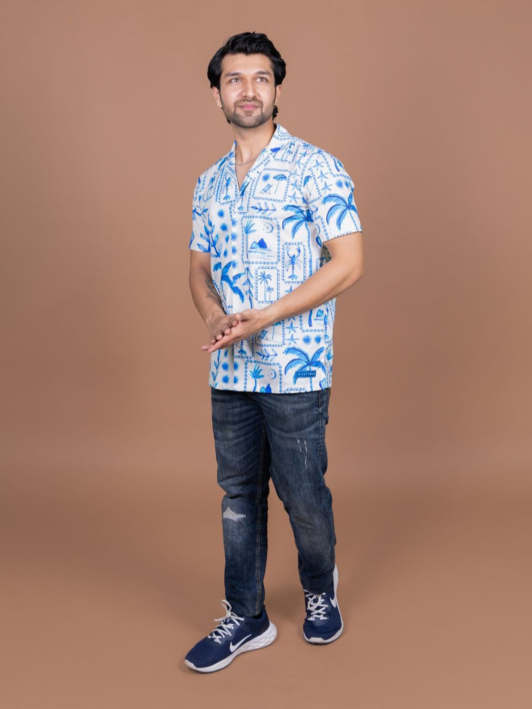 15 BUTTONS Classic Floral Printed Spread Collar Casual Cotton Shirt