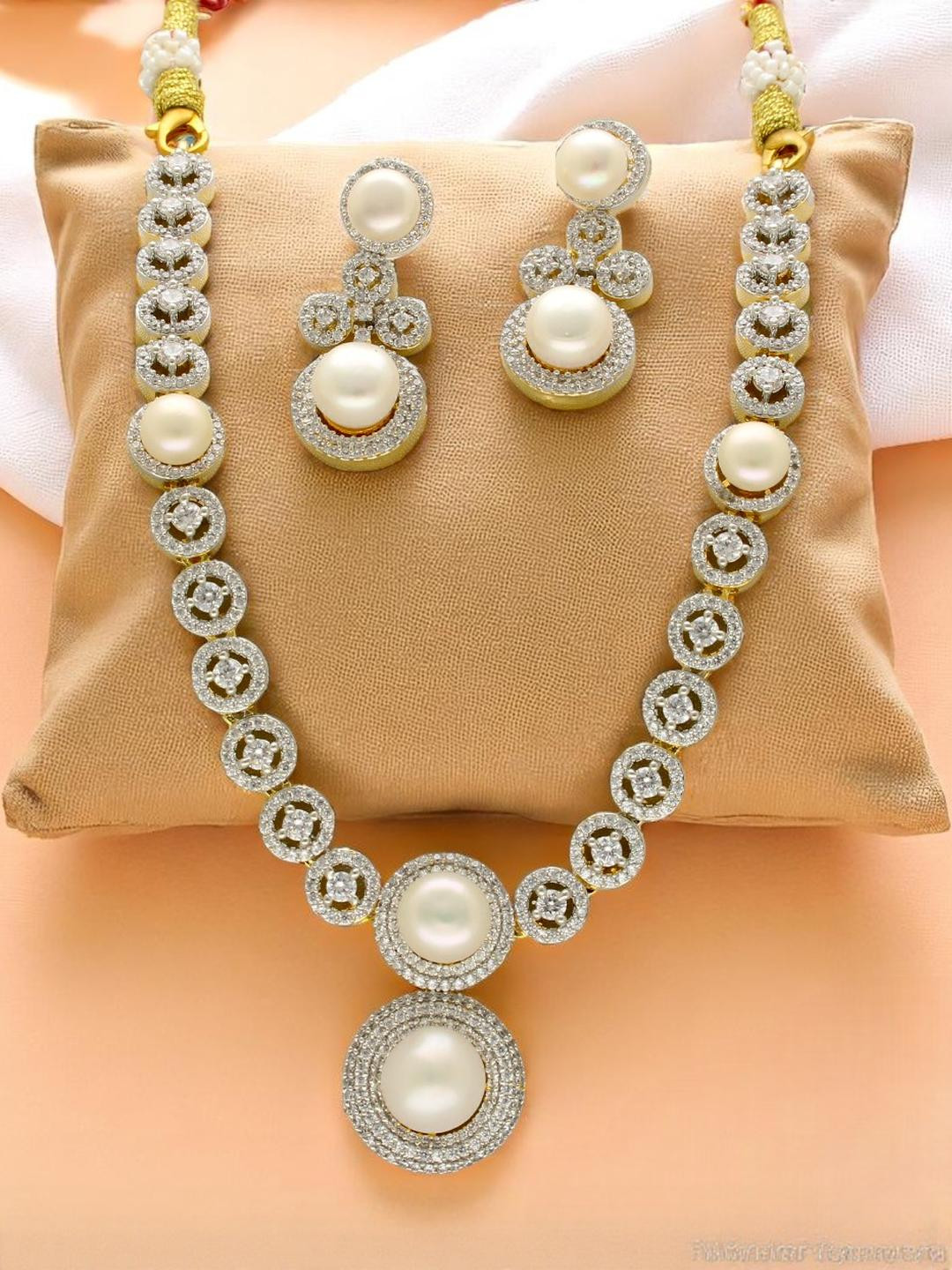 Sri Jagdamba Pearls Whirling Glory Pearl Necklace Set