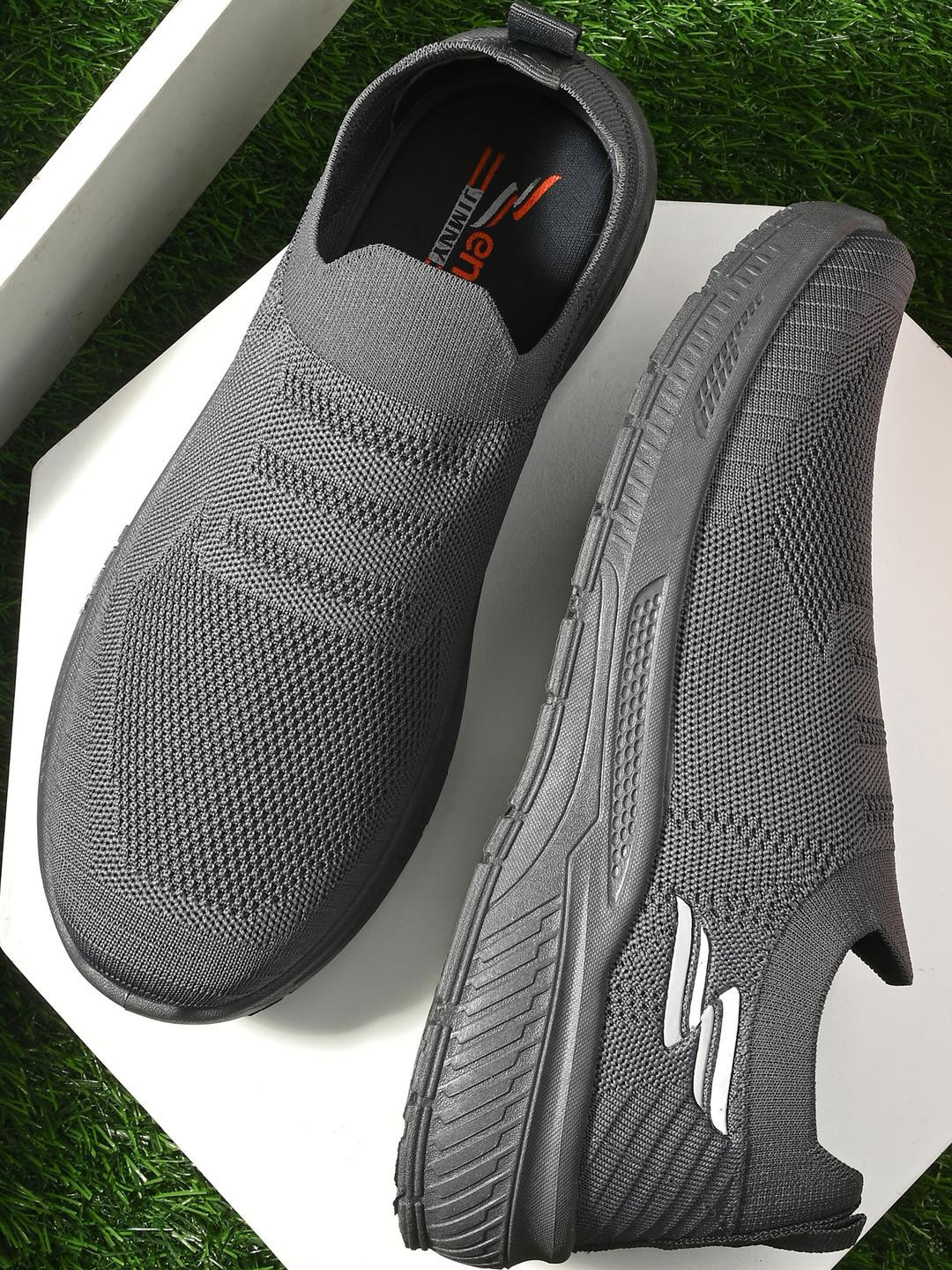 ZENG Men Grey Sports Shoes