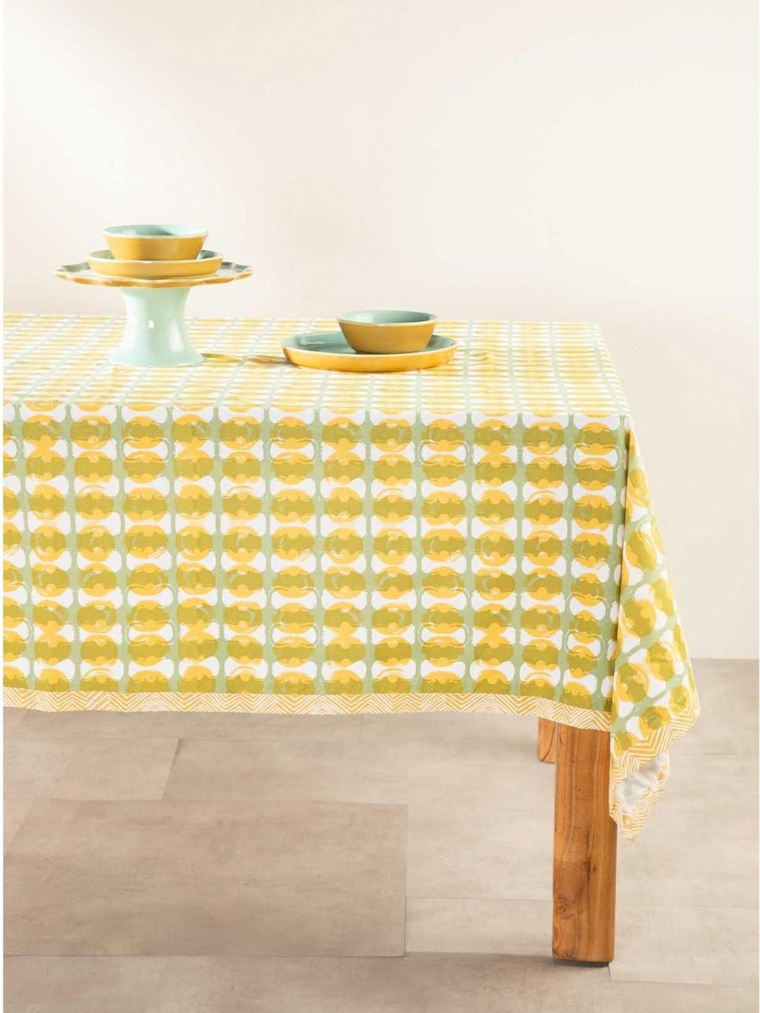 FREEDOM TREE Yellow Cotton 8-Seater Table Cover