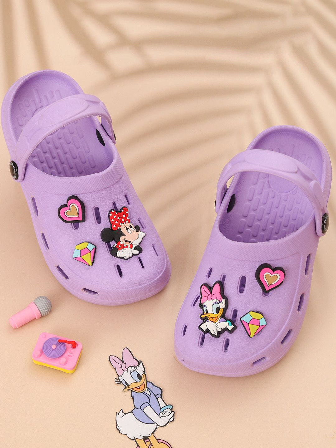 Disney By Yellow Bee Girls Minnie Mouse Self Design Clogs