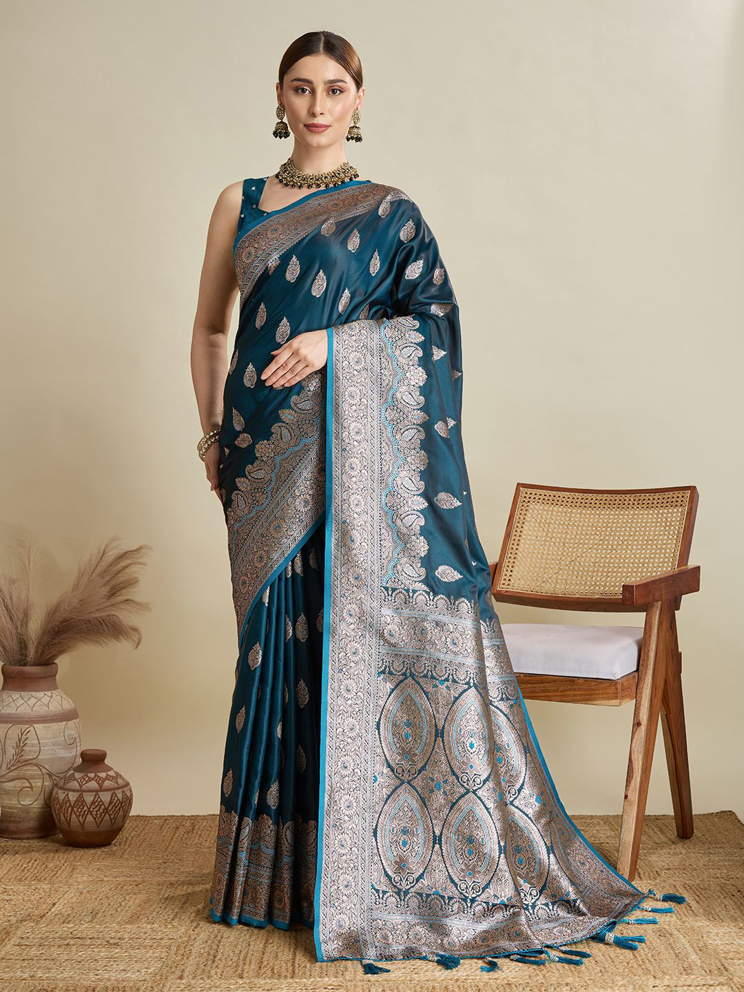 Kalaashree Woven Design Zardozi Silk Saree