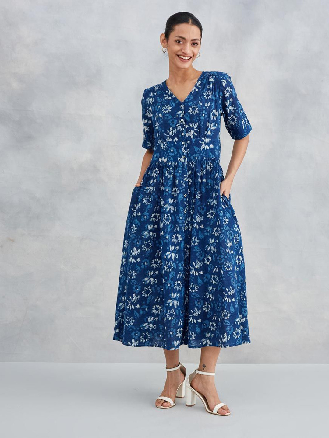 Fabindia Dabu Print V-Neck Roll-Up Sleeves Cotton Fit & Flare Midi Dress