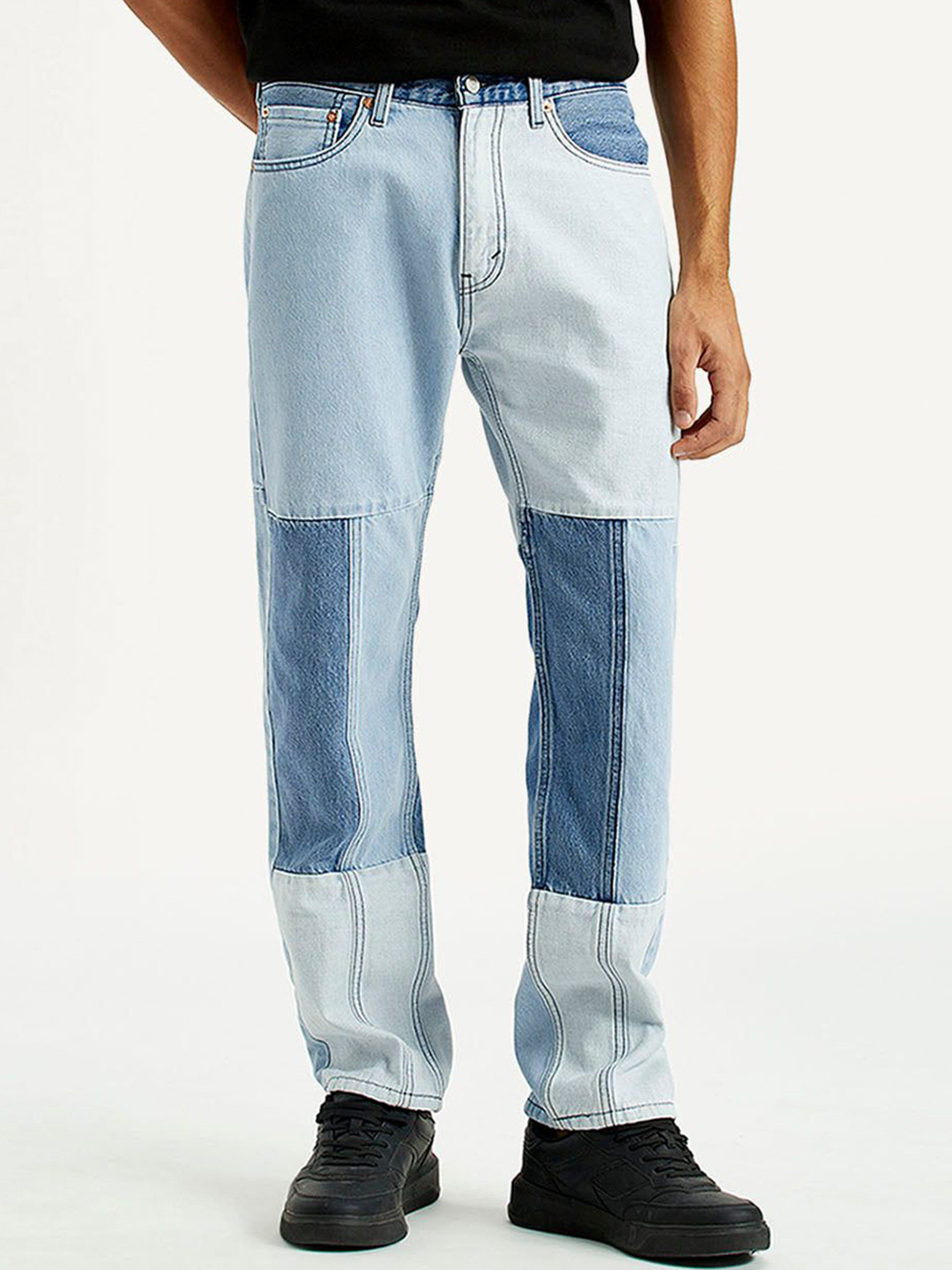 Levis Men Straight Fit Mid-Rise No Fade Jeans