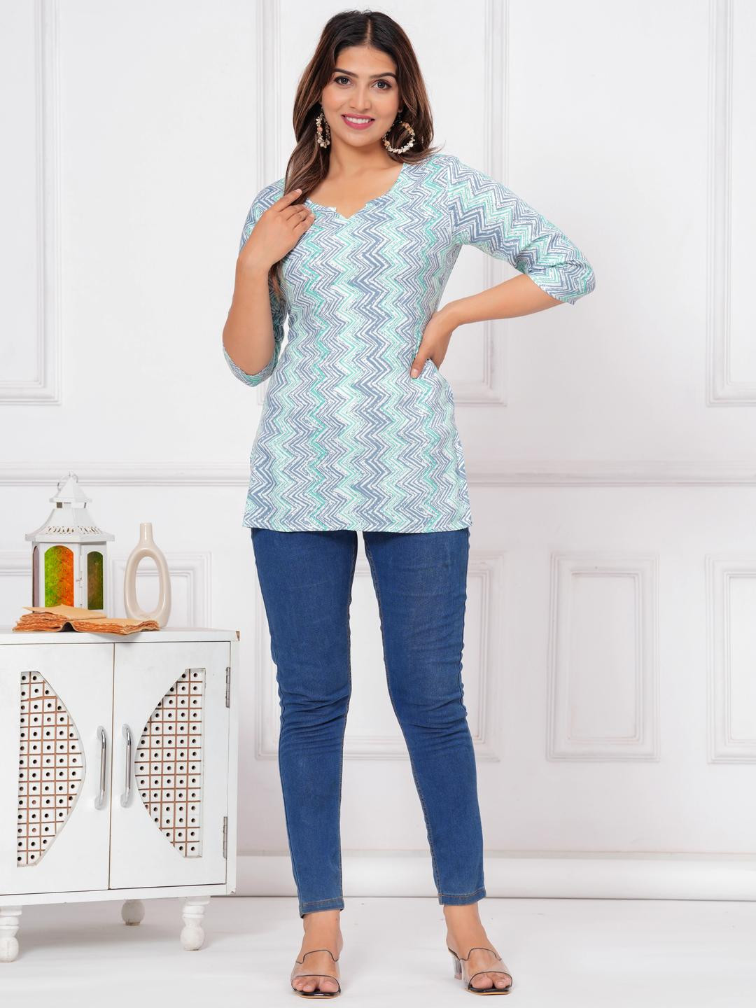 BABA KURTI Women Blue Kurtas