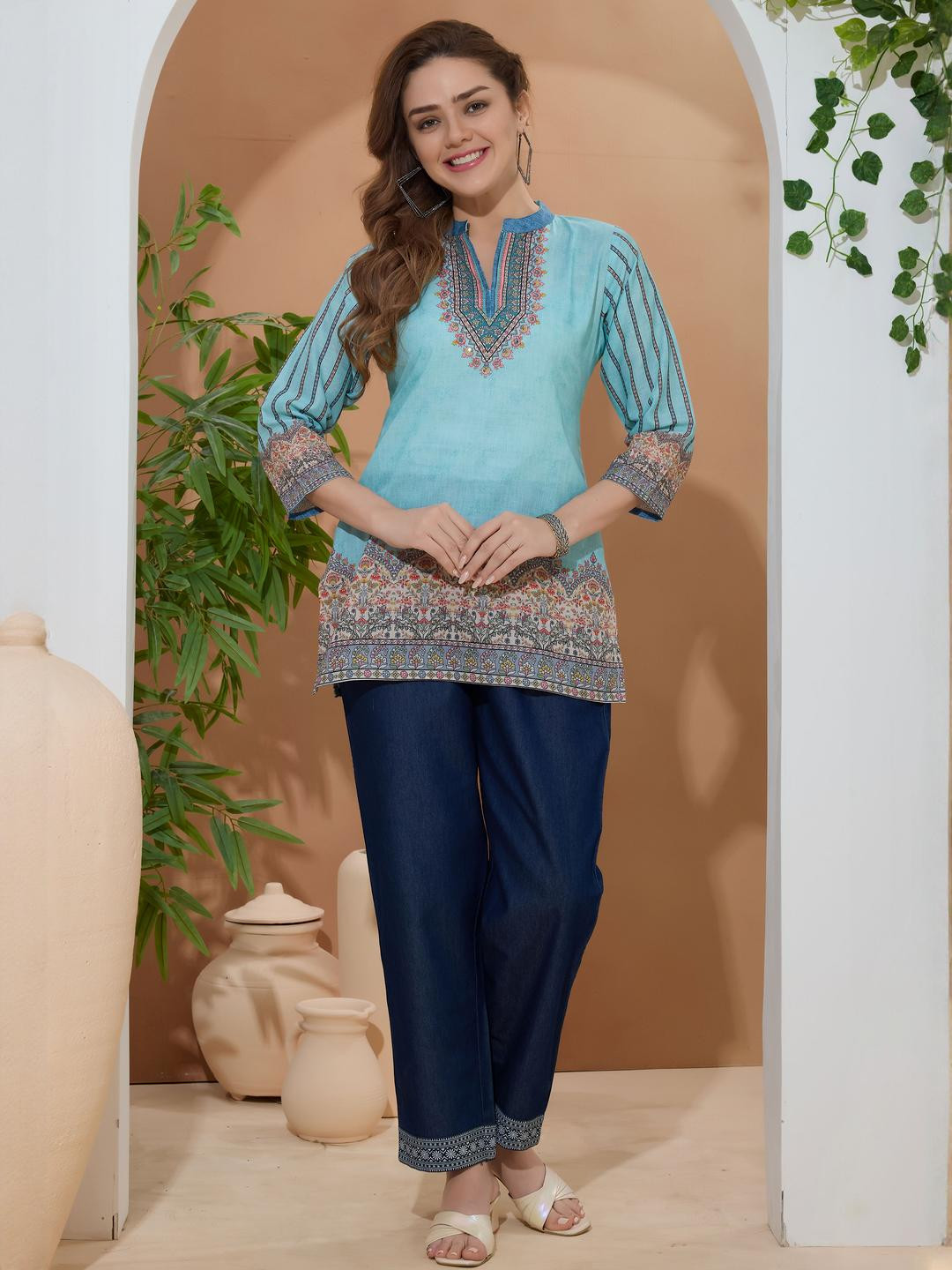 SC KURTIS Women Turquoise Blue Kurtas