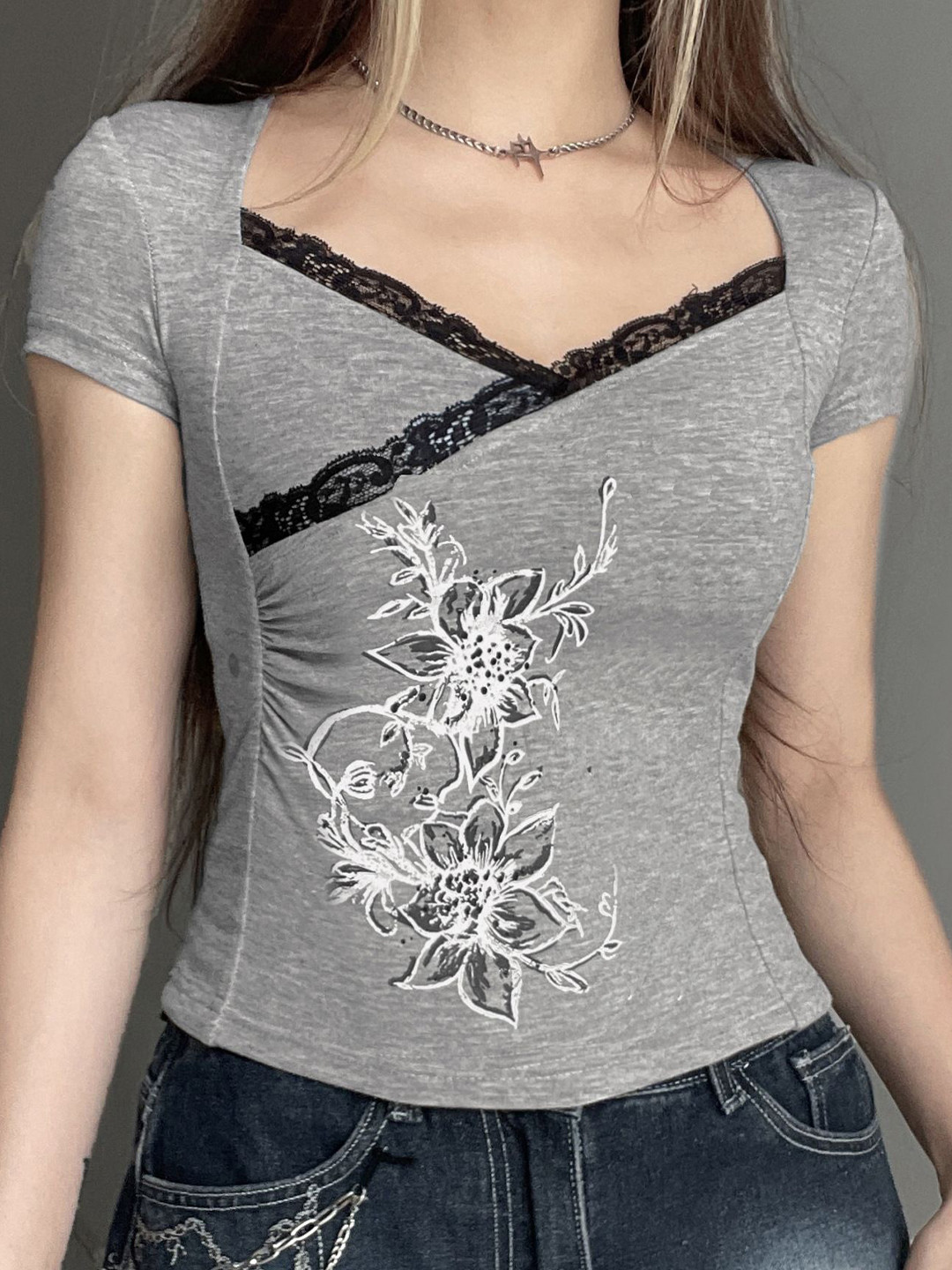 StyleCast x Revolte Women Floral Printed Lace Insert Short Sleeve Top