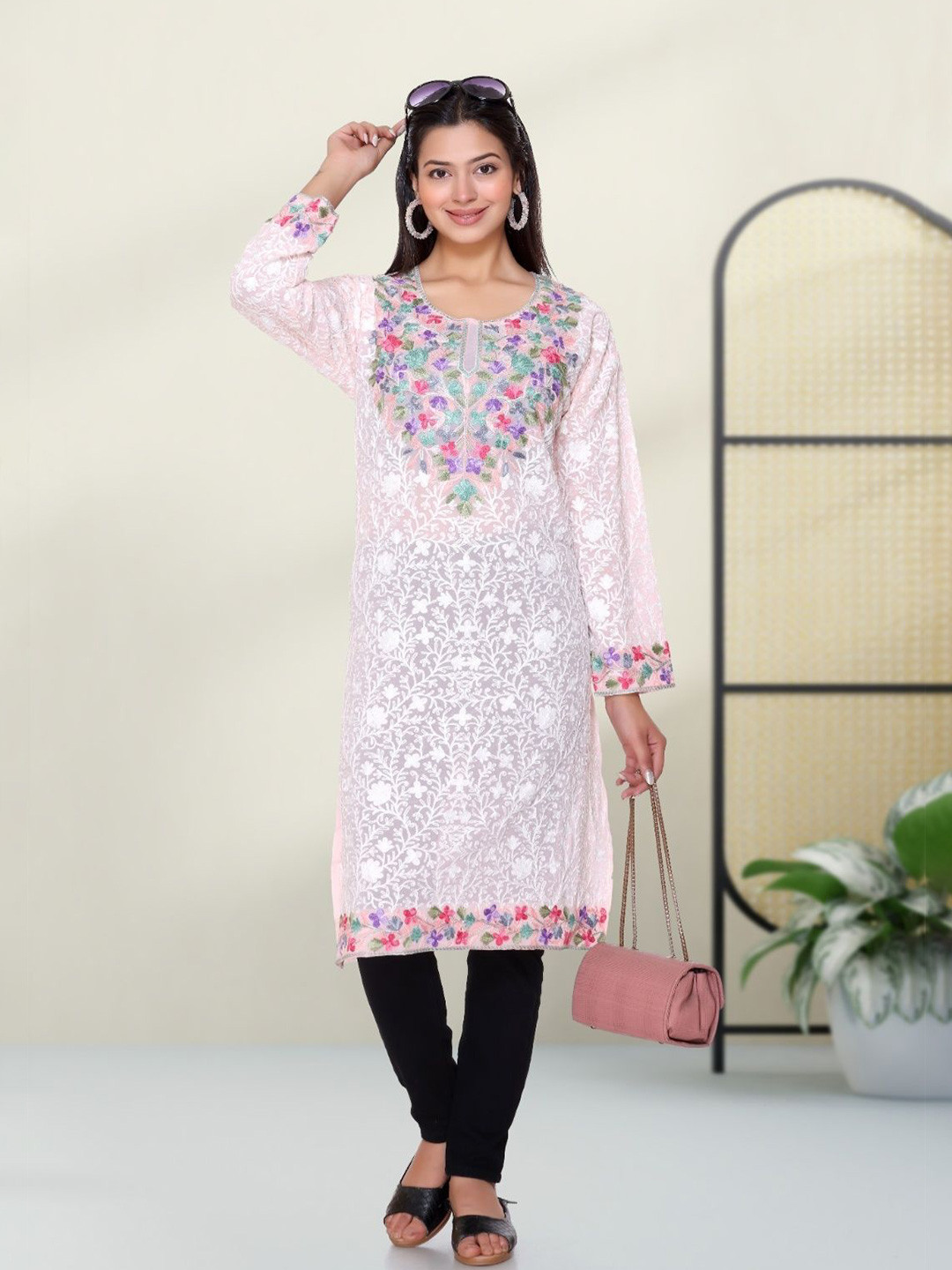 Sopeachy Women Floral Embroidered Daily Straight Kurta