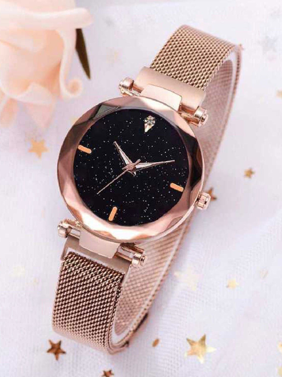 THE SHOPOHOLIC Women Printed Dial & Textured Straps Analogue Watch S-450