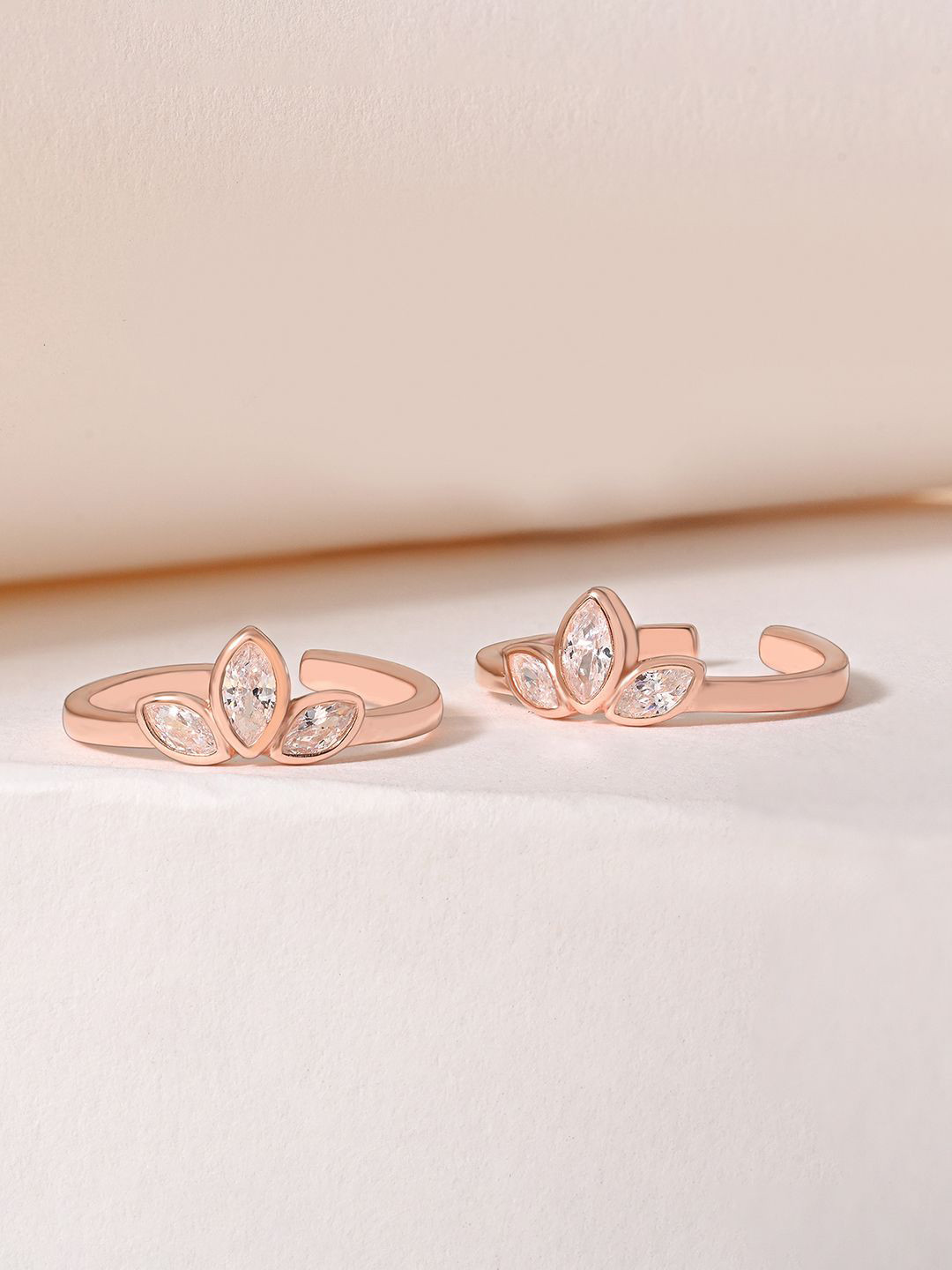 TOUCH925 925 Silver Three Petals Toe Rings