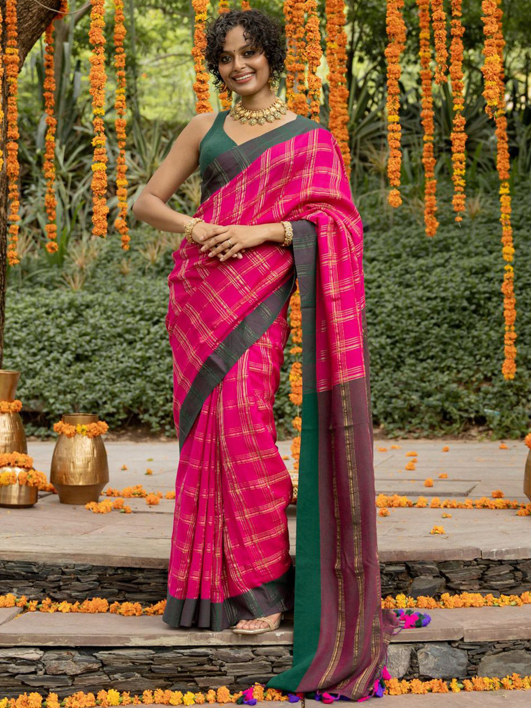 Suta Suta Pink & Purple Cotton Acrylic Saree