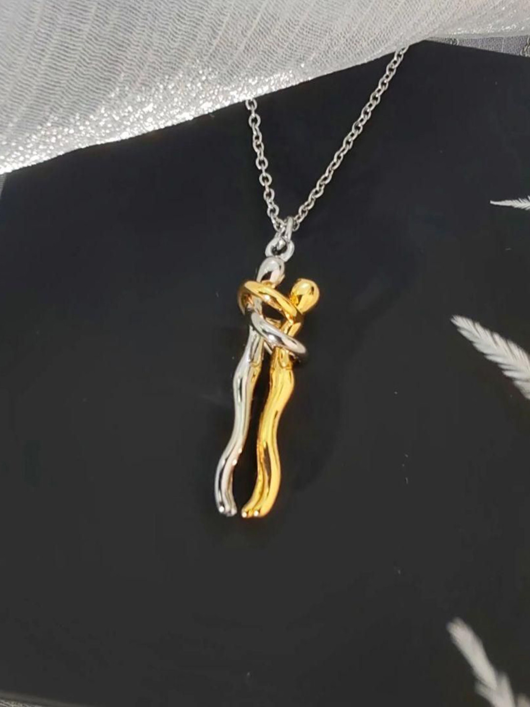 Estailo fashion Women Love & Hugs Couple Pendant With Chain