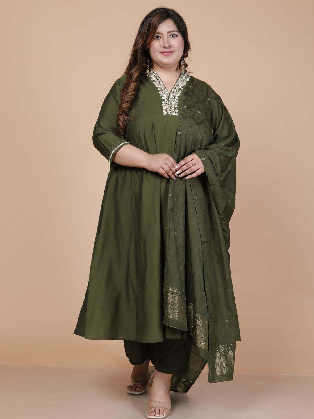 EXTRA INCH Women Green Kurta Sets
