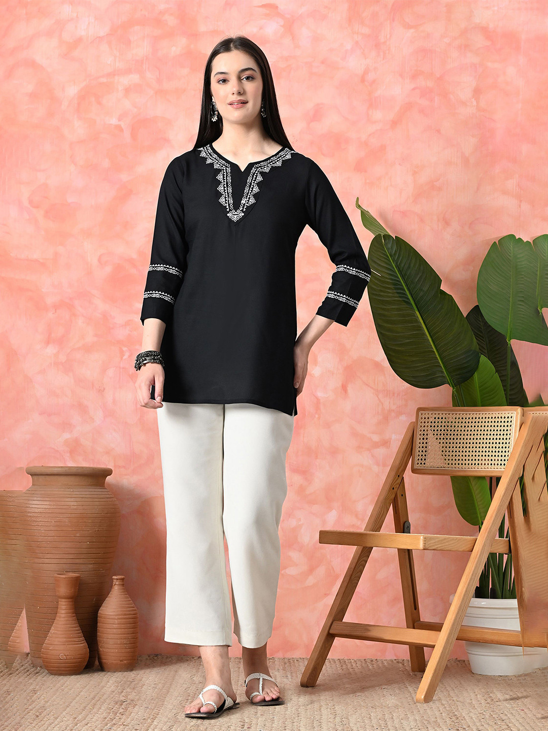 EMICA Floral Embroidered V-Neck Thread Work Thread Work Kurti