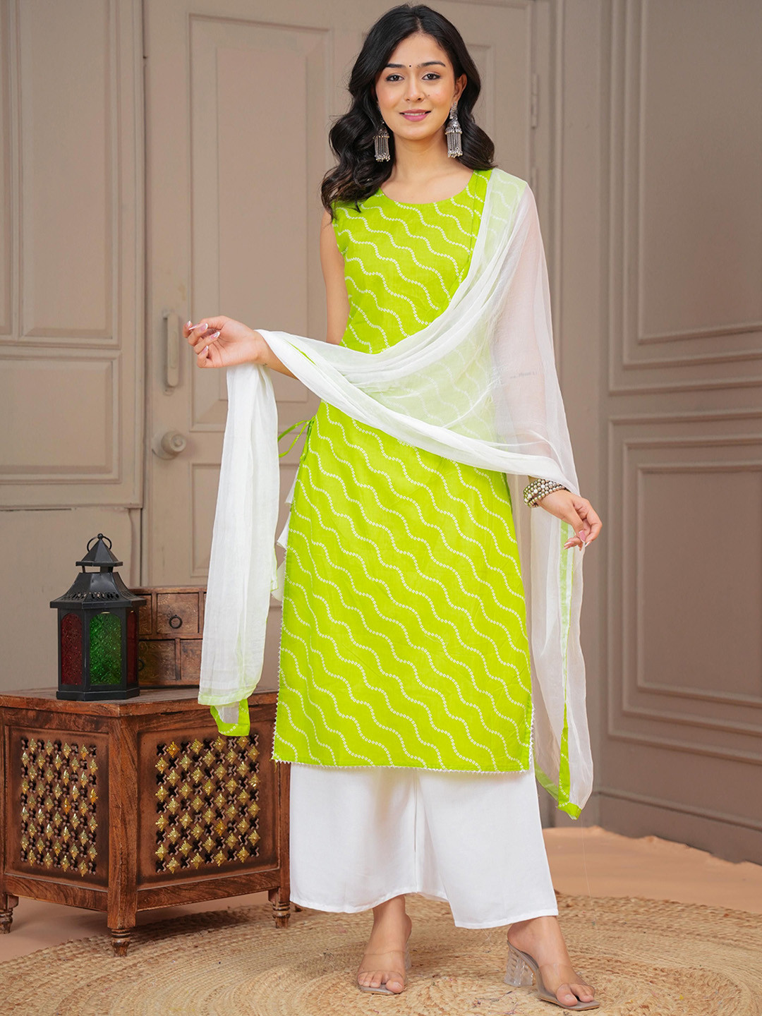 Machla Women Leheriya Printed Round Neck Pure Cotton Kurta with Palazzos & Dupatta