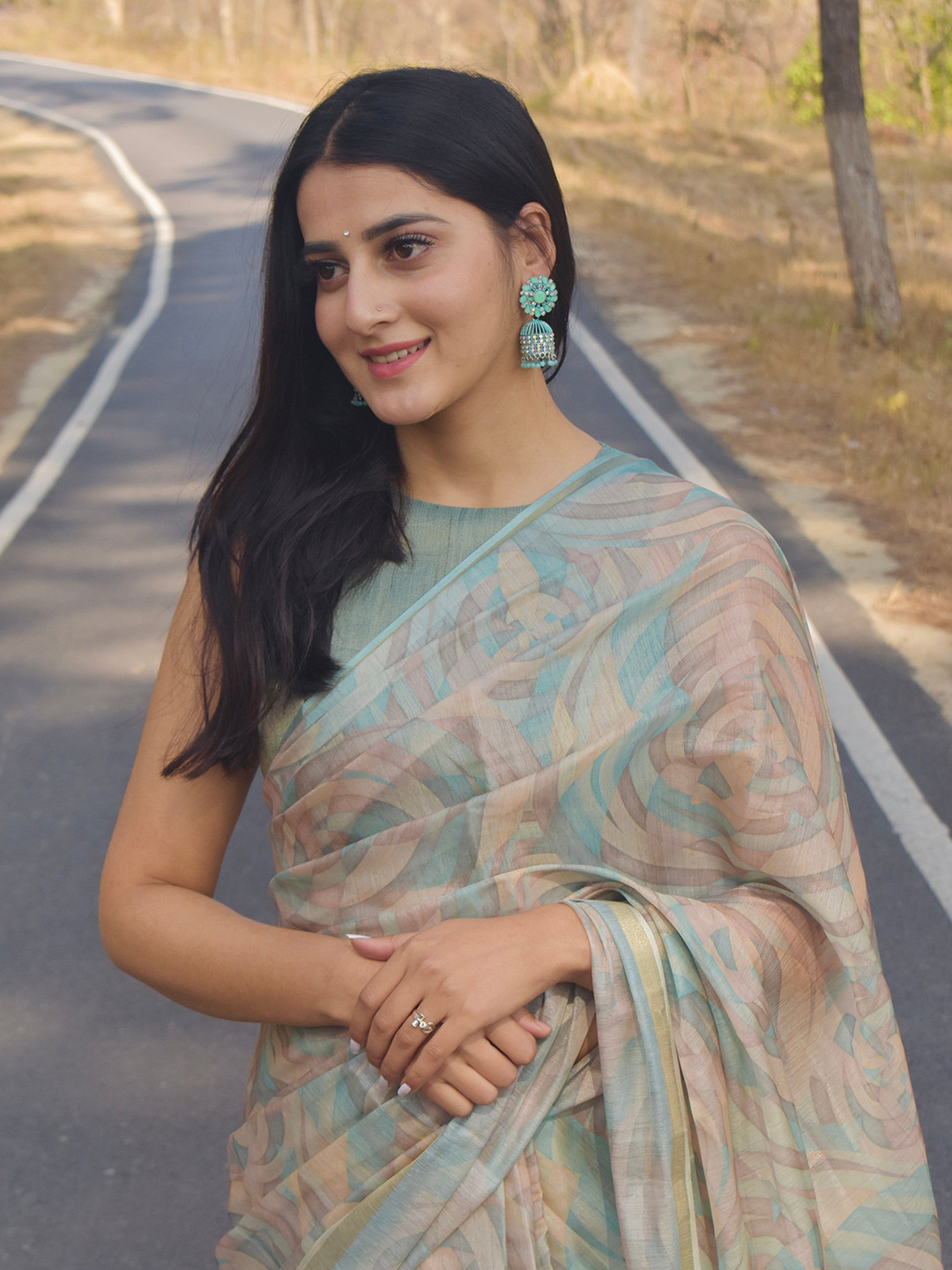 Geetha Creation Floral Printed Zari Satin Saree