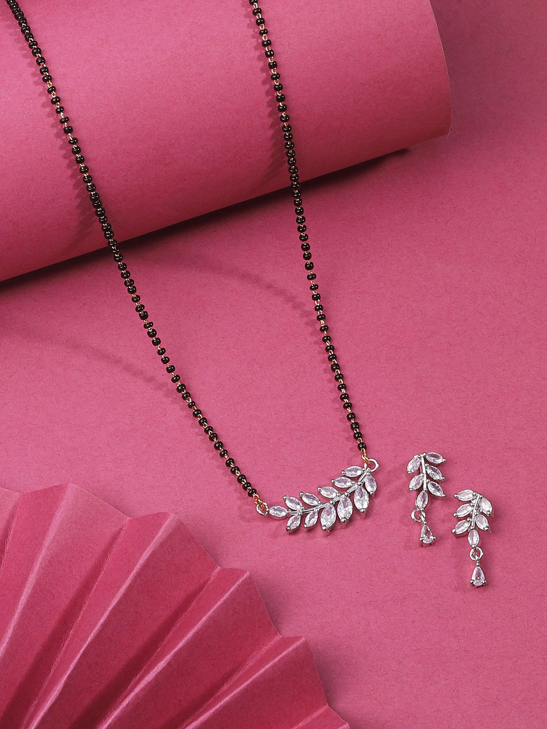 GILHER Silver-Plated Artificial Stones Studded And Beaded Mangalsutra