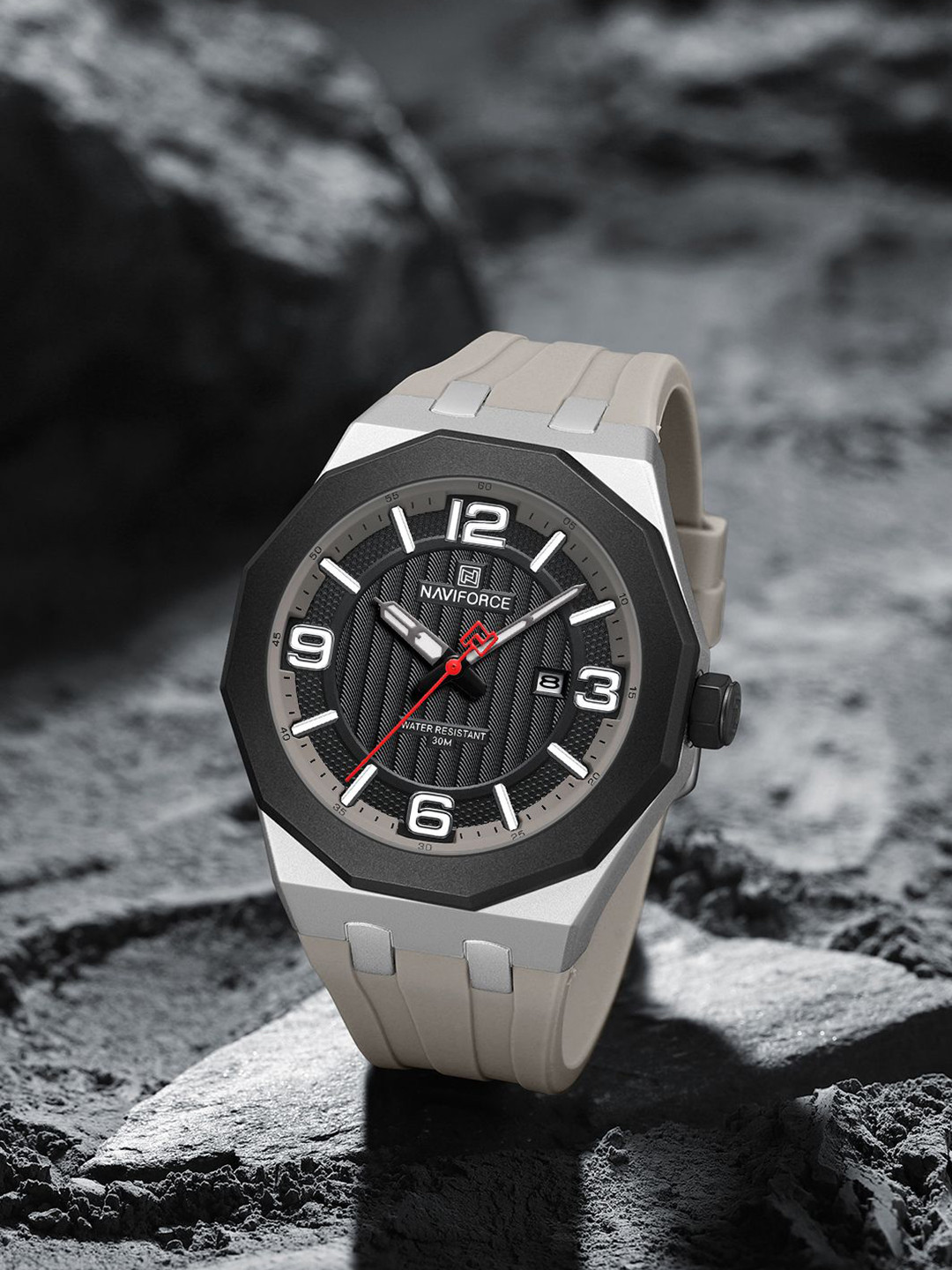 Naviforce Men Dial & Bracelet Style Straps Analogue Watch NF8079_S B BGY