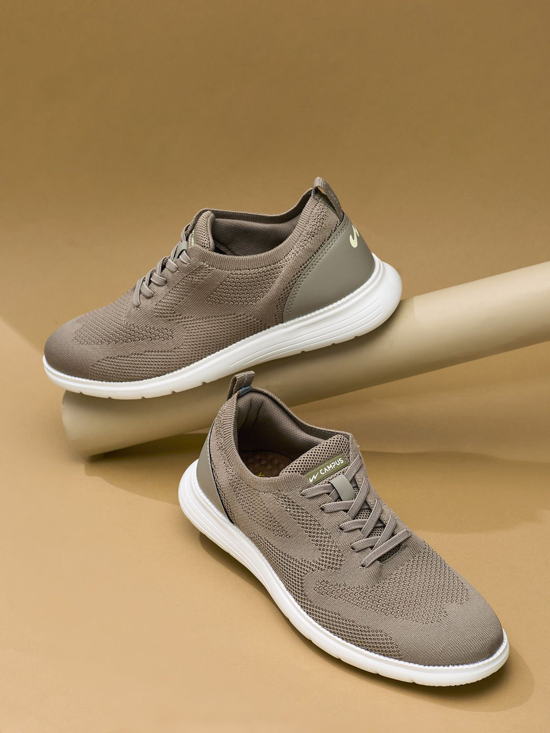 Campus Men PLUNGE Mesh Walking Non-Marking Shoes