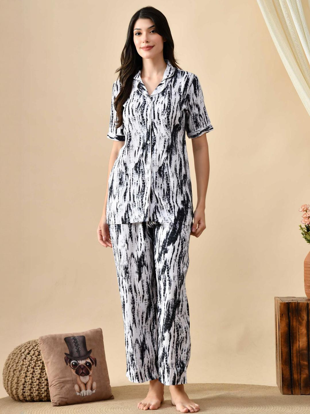 Mintmarie Women Black & White Rayon Night Suit Set