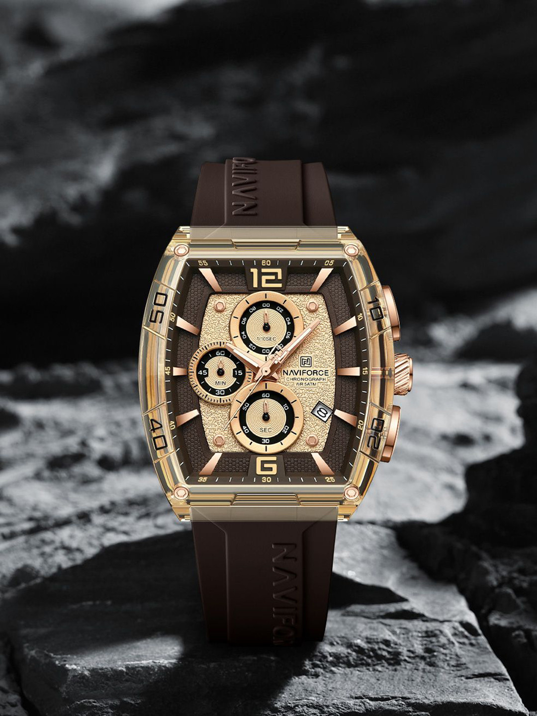 Naviforce Men Embellished Dial & Straps Analogue Watch NF6101_RG Y CE