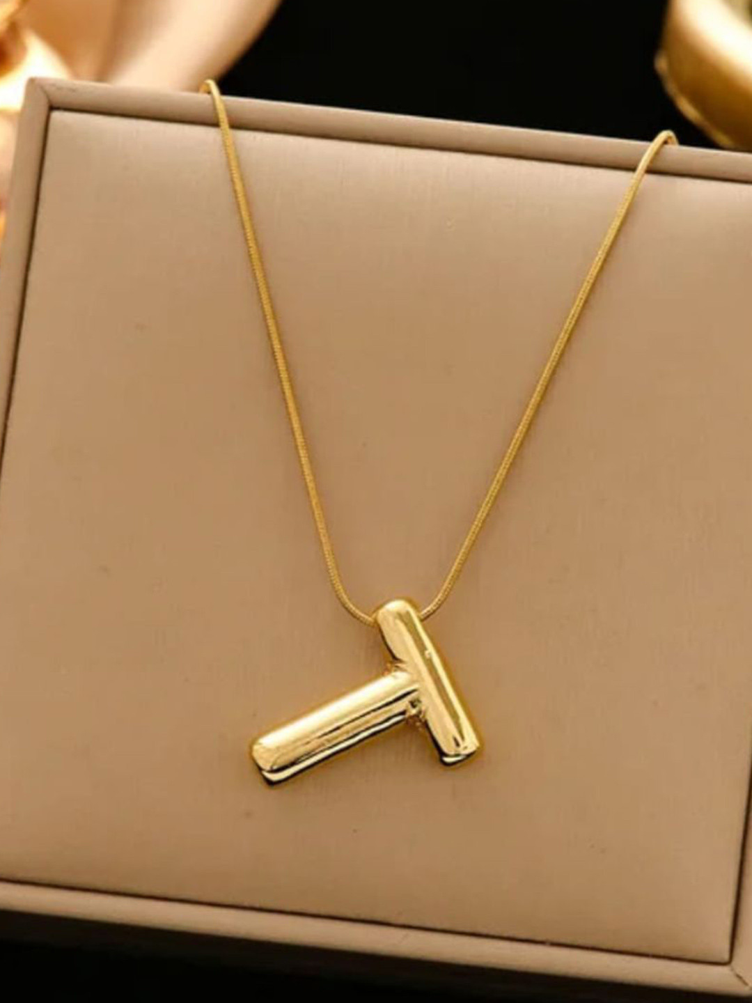 Estailo fashion Gold-Plated T Initial Alphabet Pendant With Chain