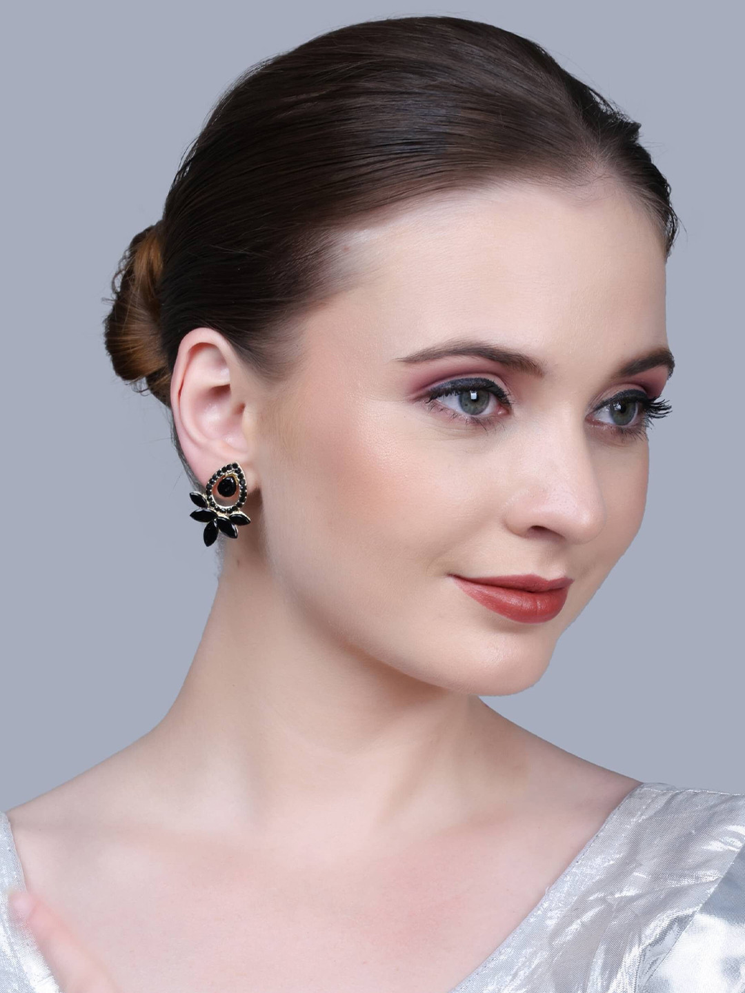 OPUS GEMS Kundan Studded Teardrop Shaped Studs