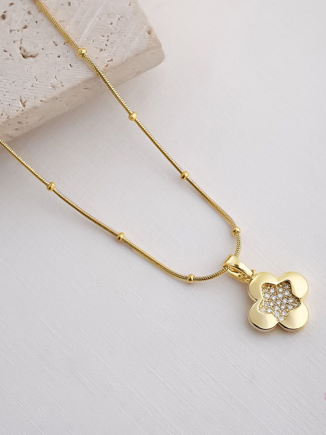 Estailo fashion Gold-Plated Stones-Studded Sparkling Clover Pendant With Chain
