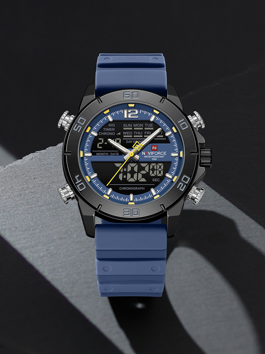 Naviforce Men Dial & Bracelet Style Straps Analogue and Digital Watch NF9253T_B BE BE