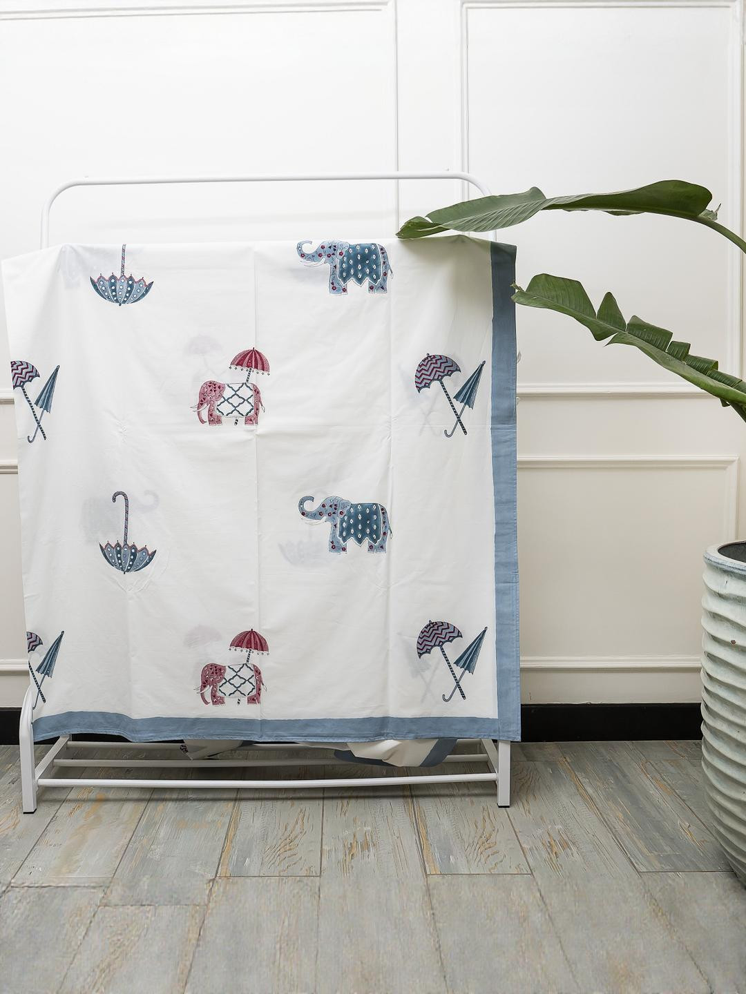 MuddnMe White & Blue Cotton Elephant Printed 300 TC King Bedsheet With 2 Pillow Covers