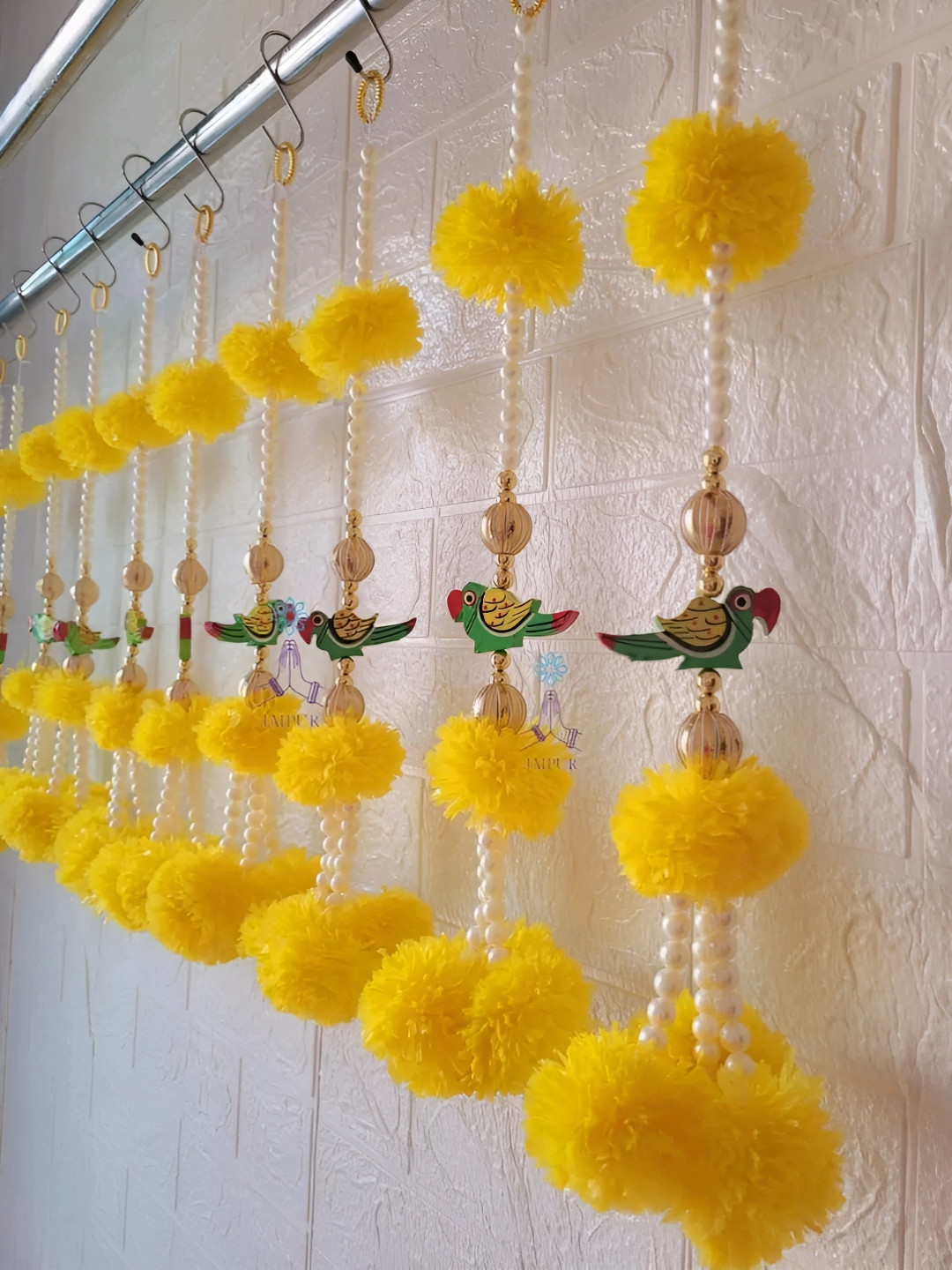 Sellplus Parrot Marigold Hanging For Festive Decor