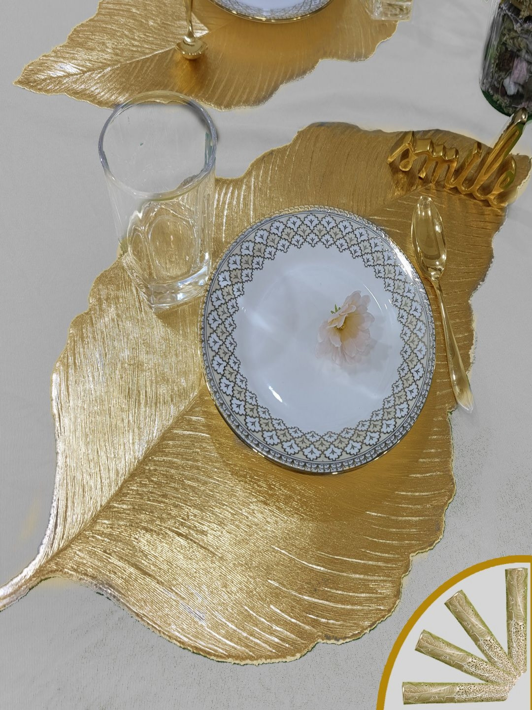 Good Vibes 4 Pieces Gold Table Placemats