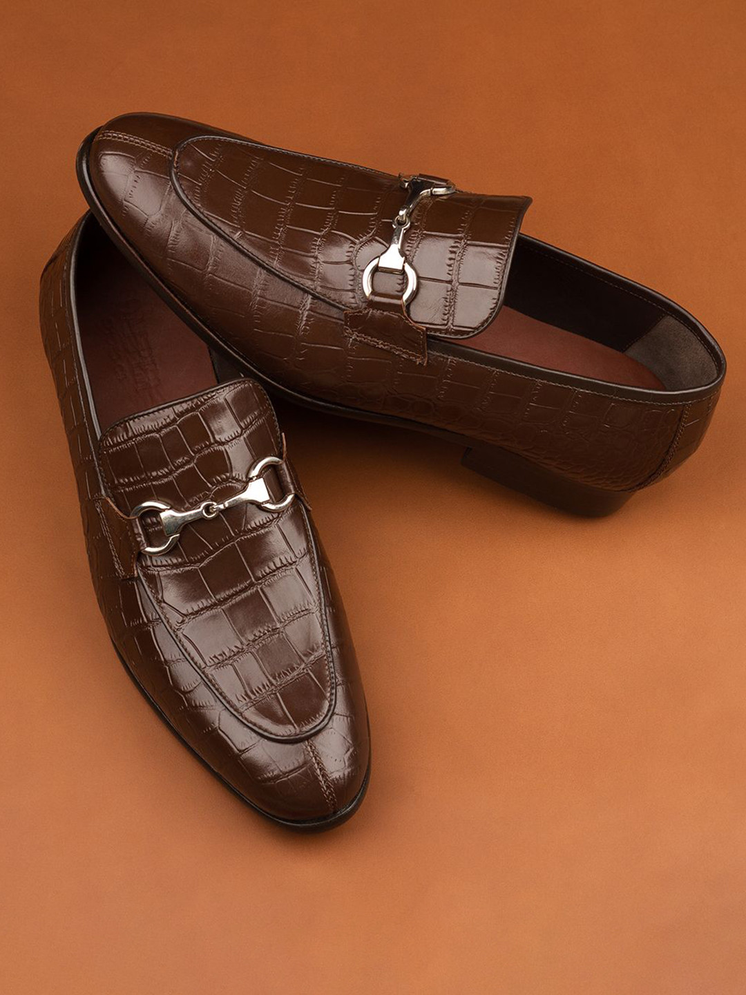 Dapper Shoes Co. Men Textured Leather Formal Loafers