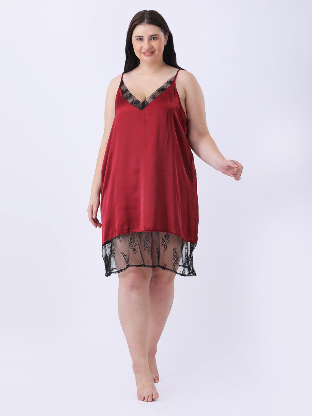 Qurvii+ Women Sleeveless Lace Camisole Nightdress