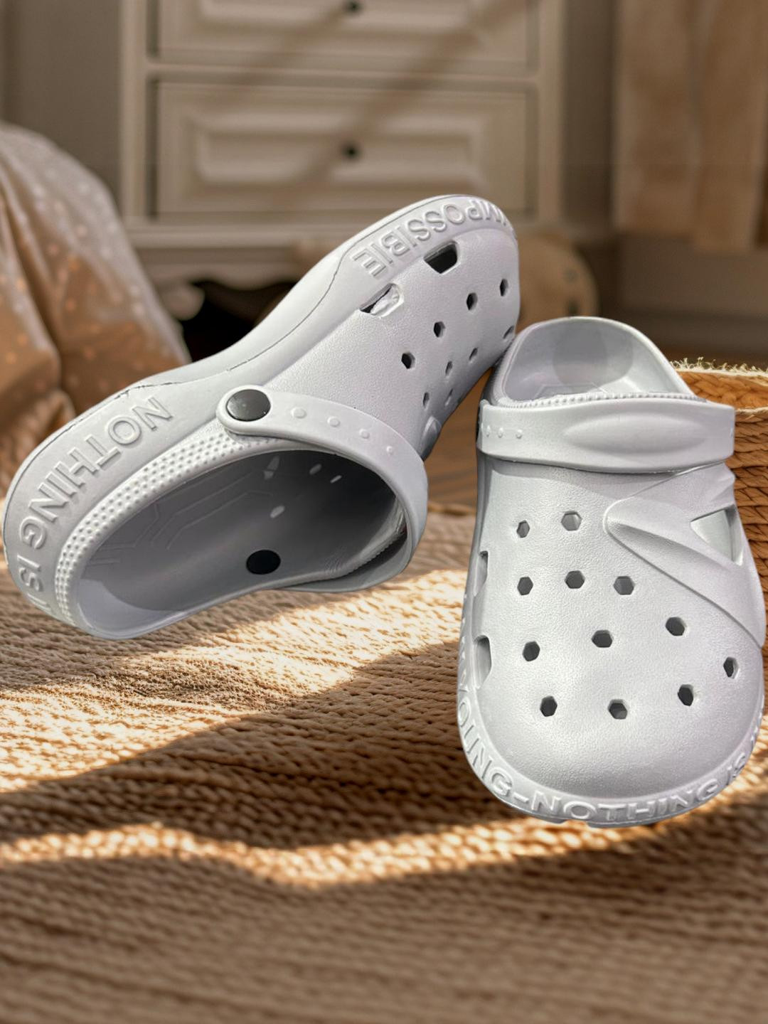 Crawl & Sprint Men Grey Rubber Sandals